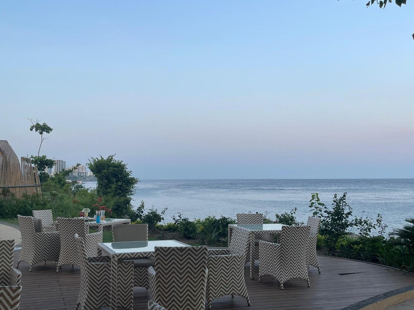 Mactan Newtown 8 Boulevard Deluxe Punta Engano  Luaran gambar