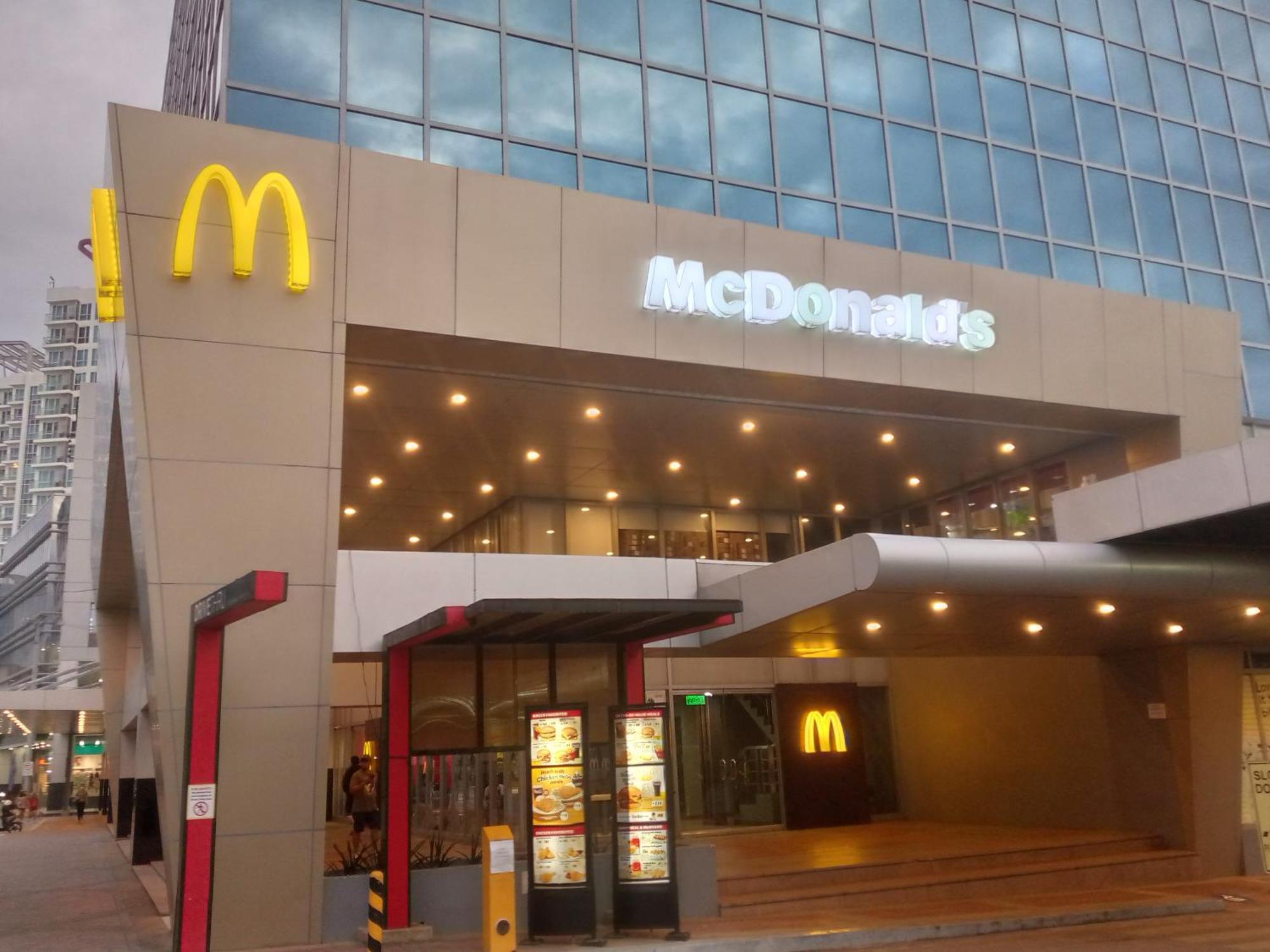 Mactan Newtown 8 Boulevard Deluxe Punta Engano  Luaran gambar