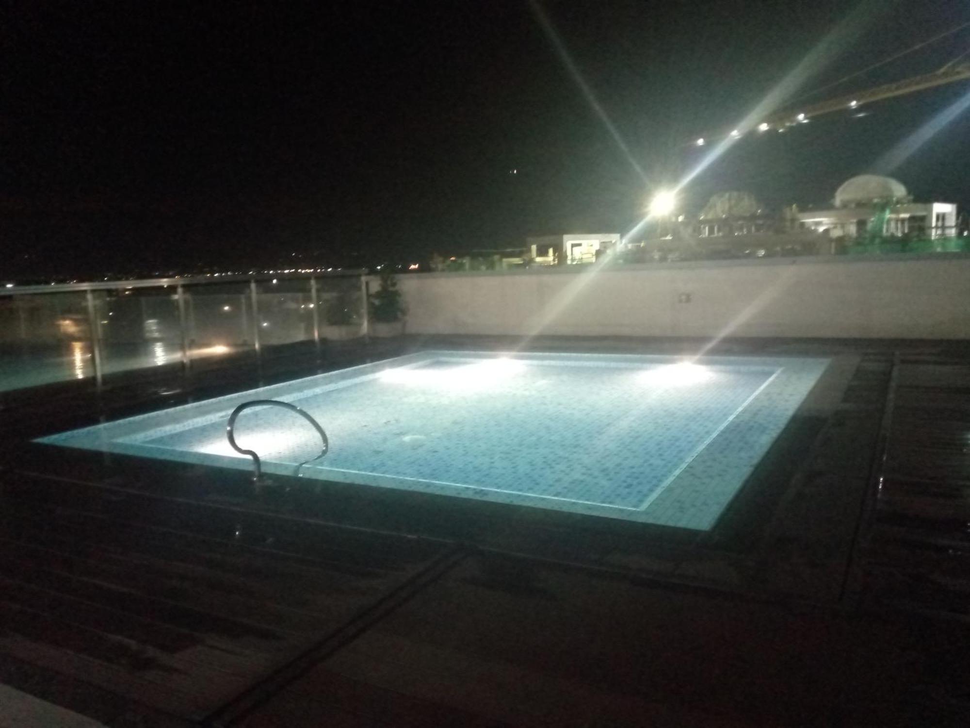 Mactan Newtown 8 Boulevard Deluxe Punta Engano  Luaran gambar