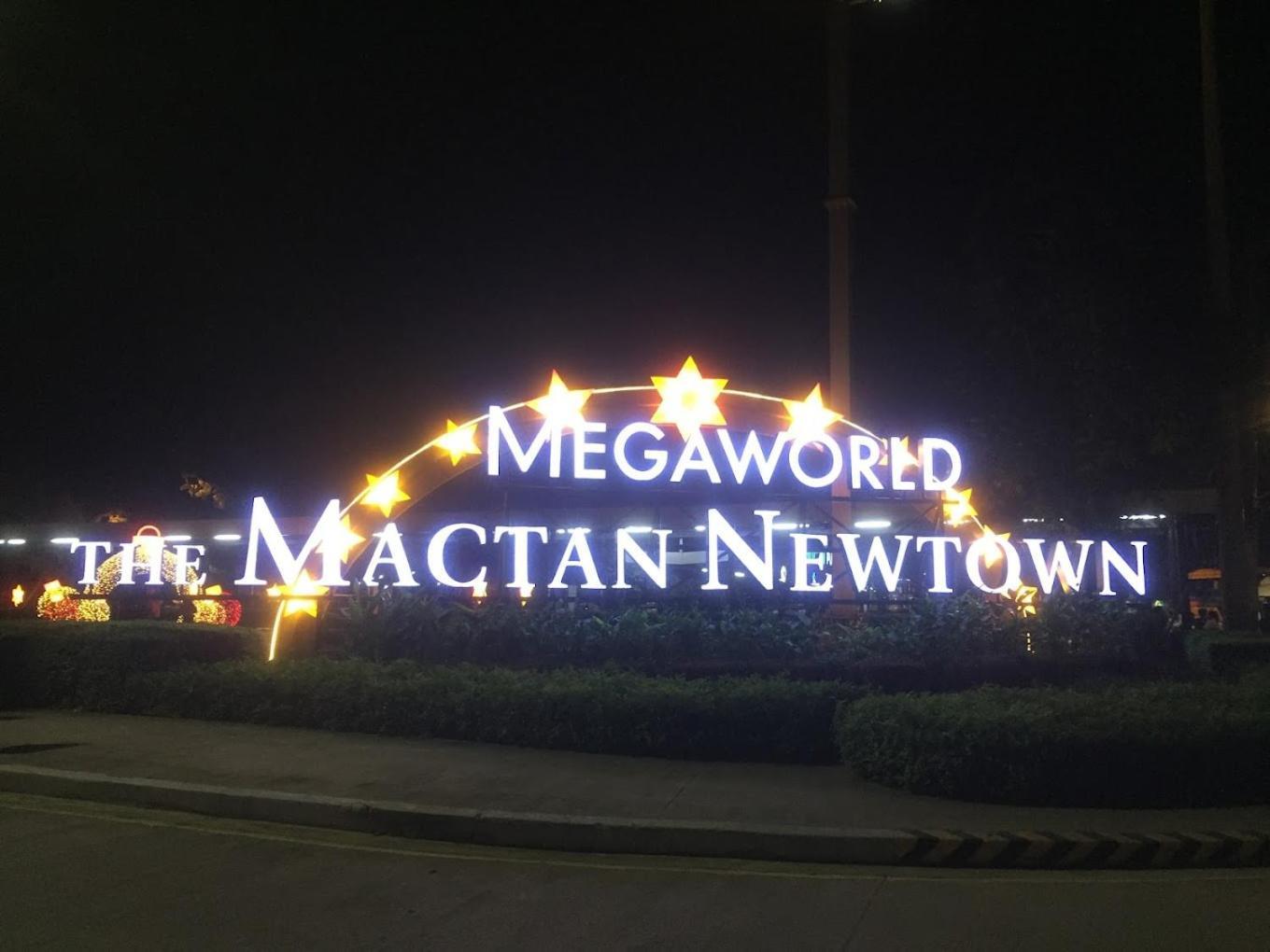 Mactan Newtown 8 Boulevard Deluxe Punta Engano  Luaran gambar